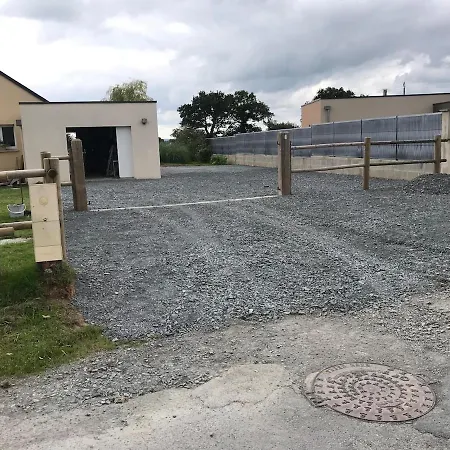 Le Coin Des Piplettes Holiday home Le Dezert